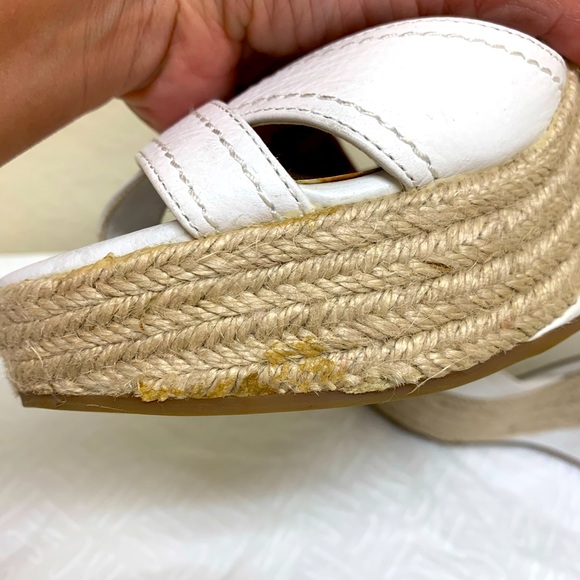 BCBG wedge size 6B - Picture 6 of 10